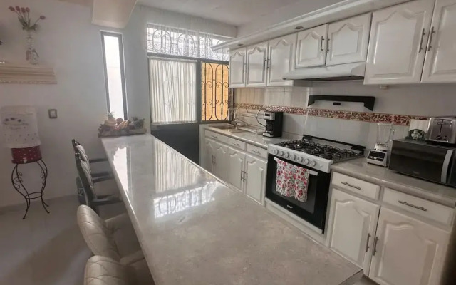 Family Friendly Haven Villa in Chapala
