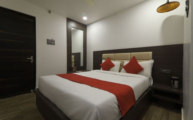 OYO 6709 Hotel L N International