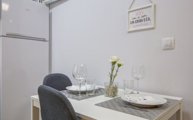 Cozy Apartment in Conde Duque