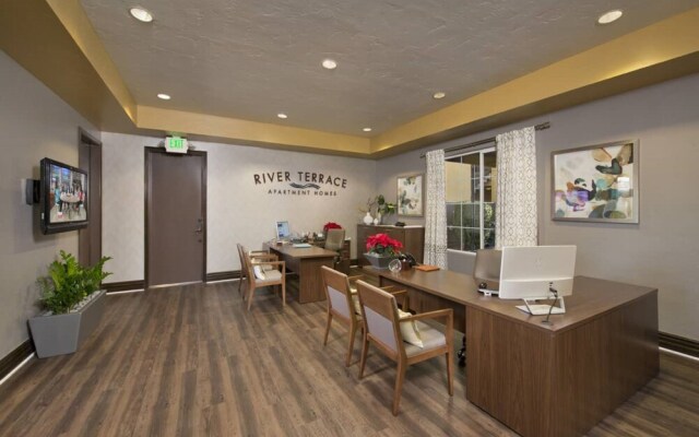 River Terrace by Bluebird Suites