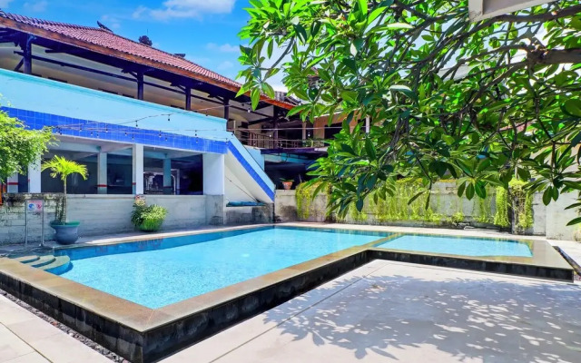 Townhouse Oak Legian Near Legian Beach Formerly Sayang Maha Merta