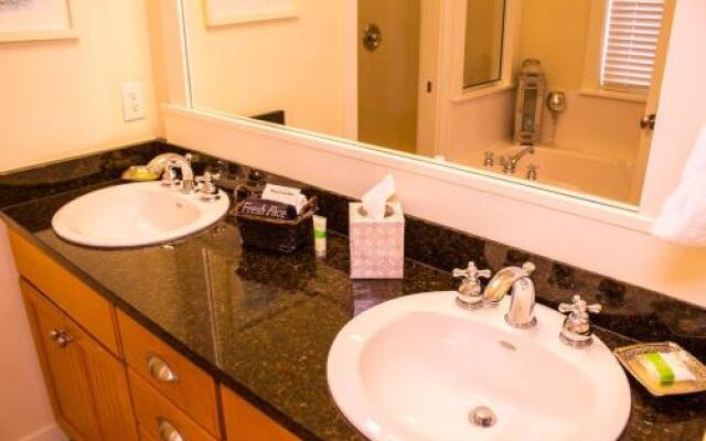 1367 Laurel Grove Home