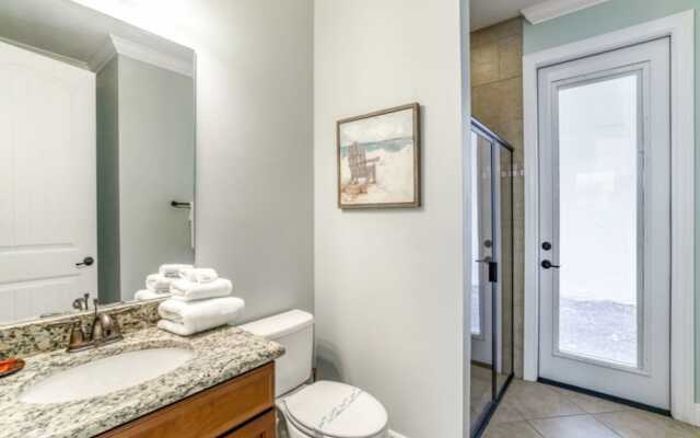 Ultimate 5 Bed 5 Ba Villa with Game Room, Pool & Spa - Ihr4021