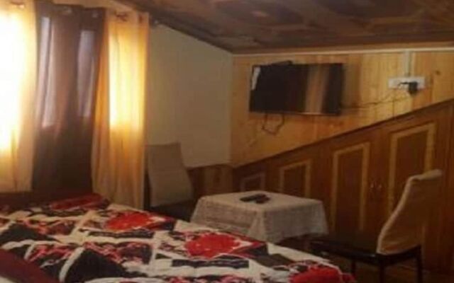 Goroomgo Hotel Himalayan Shutra Shimla