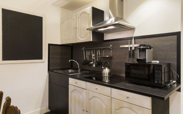 Nice Apartment Navona Sq