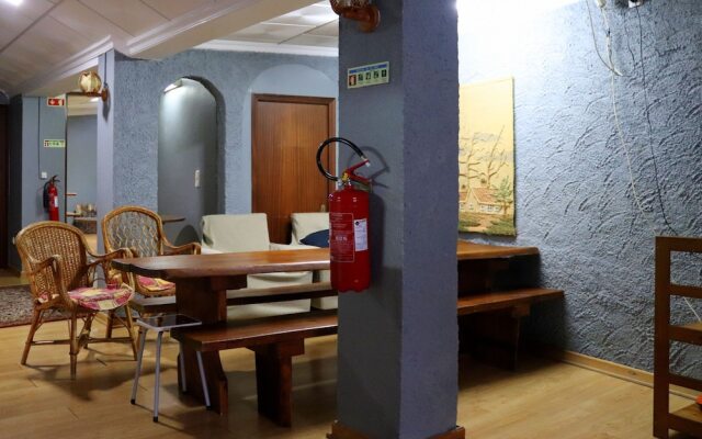 Alojamentos Estrela Peles