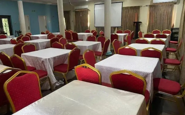 IBD Hotel and Suites