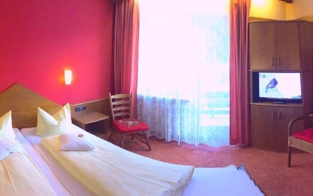 Zellerwirt Hotel & Restaurant