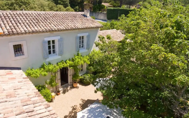 Villa Les Beaumettes - Haven of Peace in the Luberon