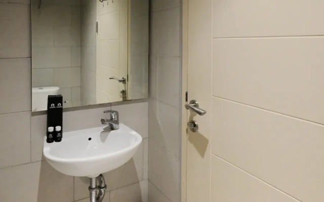 Cozy Livng Studio Connected With Mall At Supermall Mansion Apartment