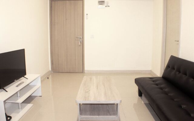 Comfort 1Br With Dining Room At Meikarta Apartment