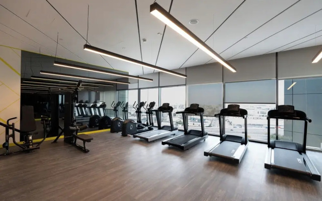 Keyrock Living- Luxe 2BR in Business Bay