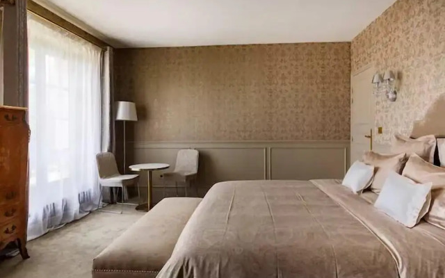 Le Château d'Hardricourt