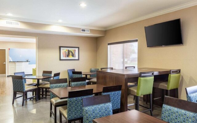 Comfort Inn Tulsa South-Woodlandhills