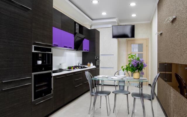 Sunny Home Apartments на улице Крымская 19к2