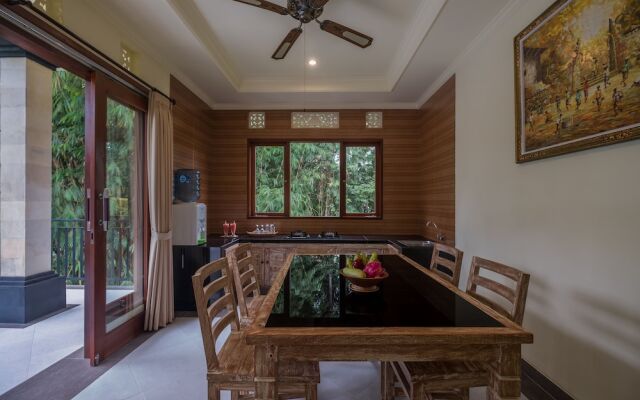 Puri Astina Villa
