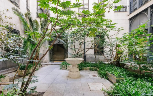 Stunning & Bright 2BD 2BTH – CITY CENTER -GRAN VIA