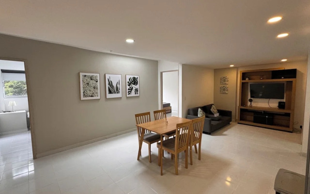 spacioso Apartamento en el Poblado by Hoost 704