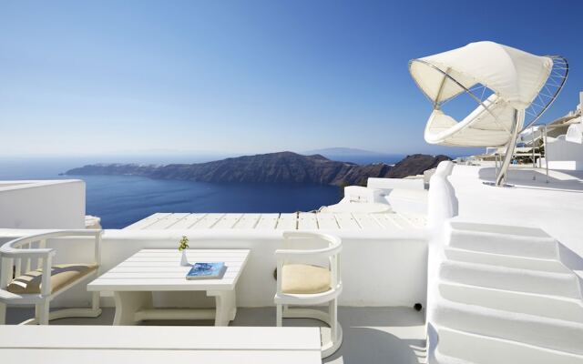 White Santorini Suites & Spa