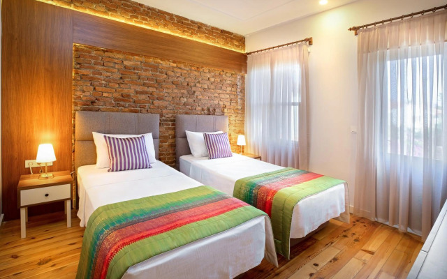 Mono Hotel