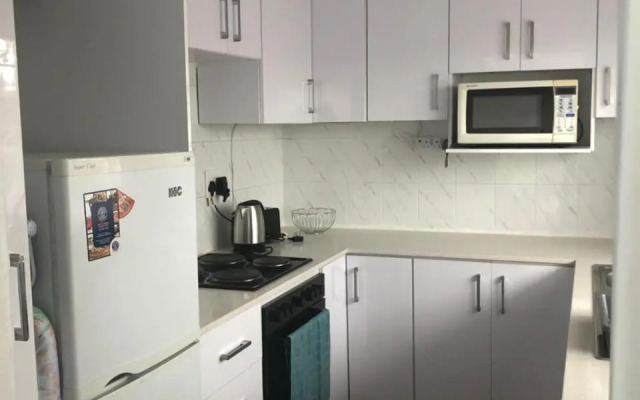 Apartment with a Seaview- Amanzimtoti