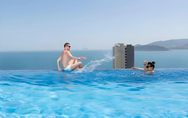 Rosaka Nha Trang Hotel
