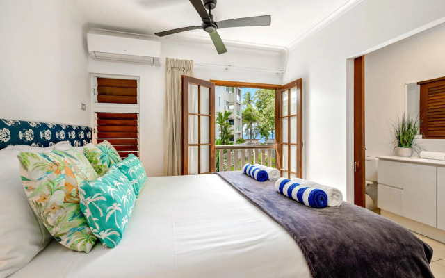 Palm Cove Beach Retreat - 1st Floor