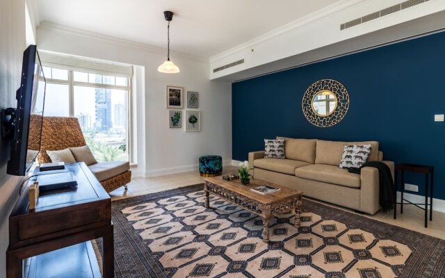 Elegant 3BR in Dubai Marina With Scenic Views!