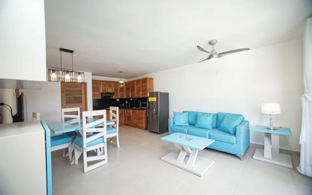 0048 Affordable Condo in the Beach