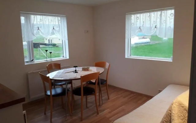 Sandhaugar Guesthouse