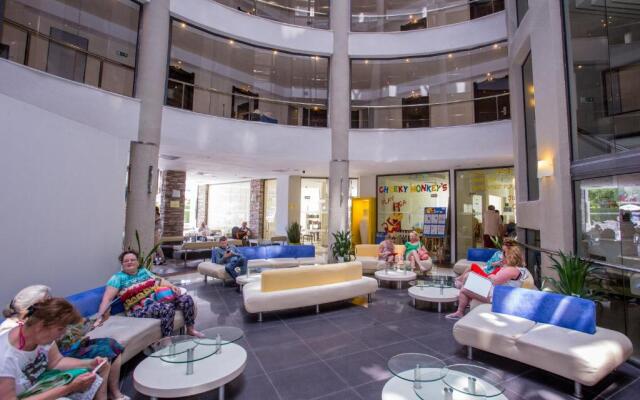 Smartline Meridian Hotel