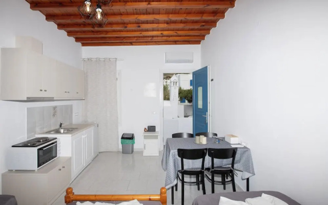 Karboni Hotel