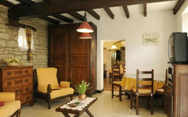 Gîte Montigny-les-Monts, 2 pièces, 2 personnes - FR-1-543-93