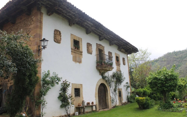 Casona De Treviño