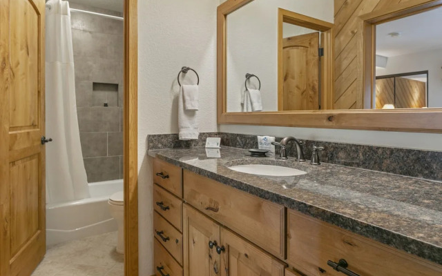 188 Ridgepoint Townhomes Townhouse