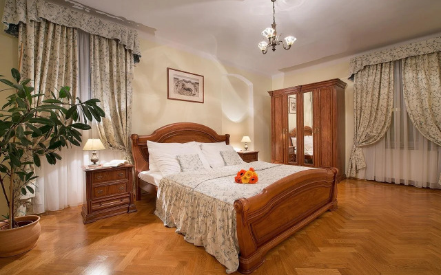 Boutique Hotel Constans