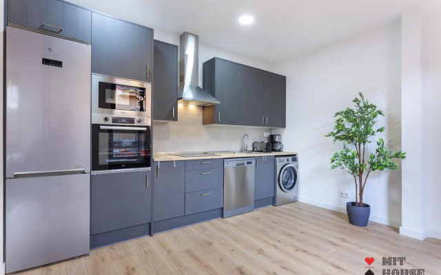 Mit House Latina En Madrid