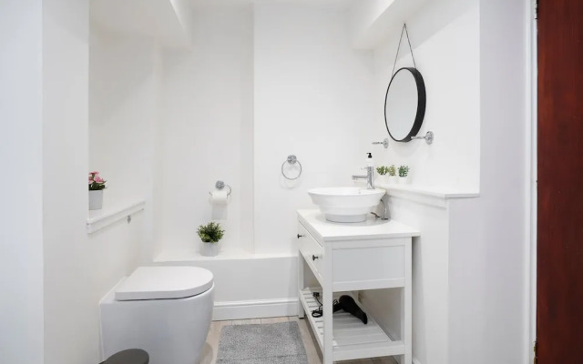 2bed-2bath Flat City Centre