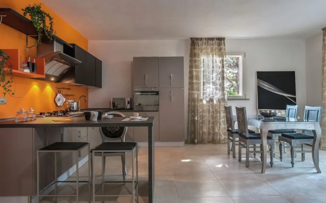 Plush Villa Apartment in Tavullia with Hot Tub