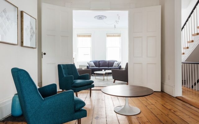 West Village 5BR Townhome & Private Yard