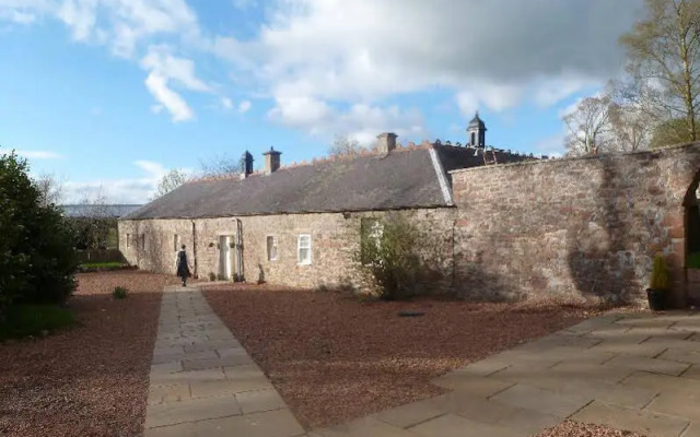 Shieldhill Castle Hotel