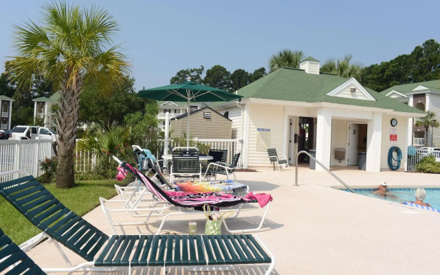 River Oaks Resort