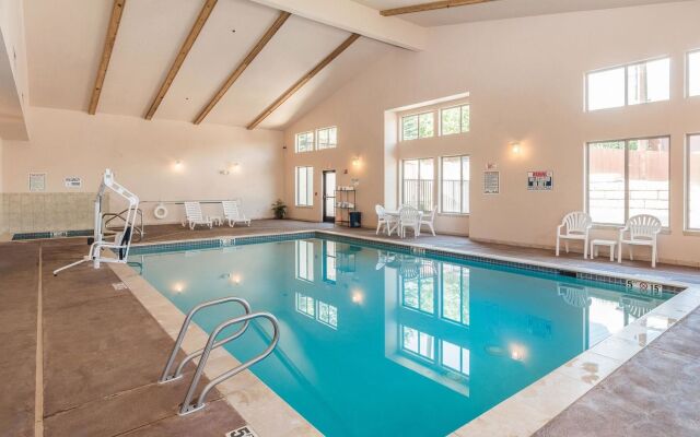 Magnuson Grand Pikes Peak