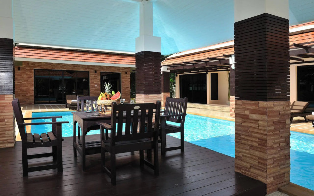 Baan Santi Villa