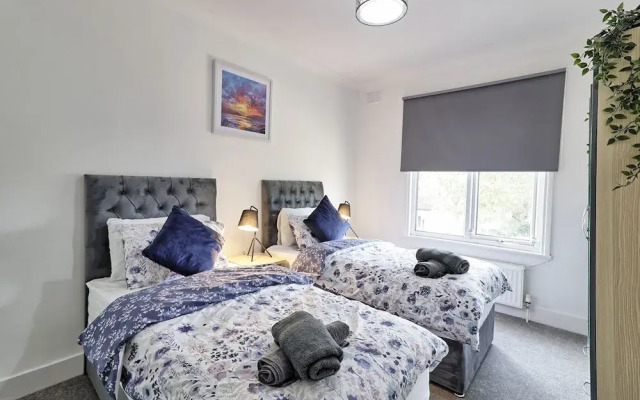Lovely 2bed Apartment in Westcliff-on-sea!