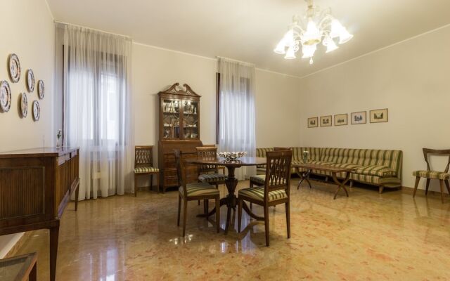 Rialto Bridge Venetian Style