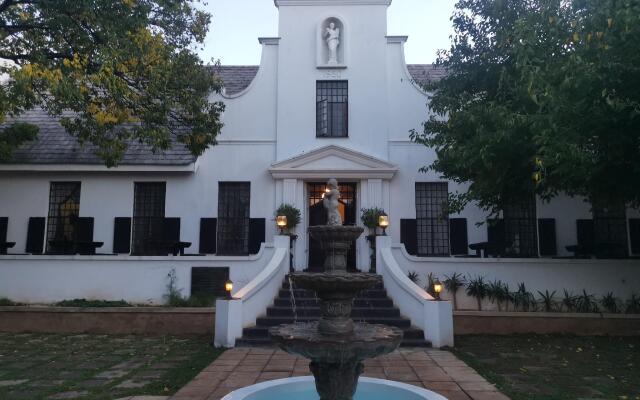 Constantia Guest Lodge