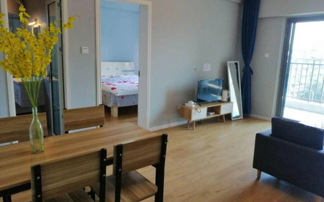 Qingqing Wojia Hotel Style Apartment