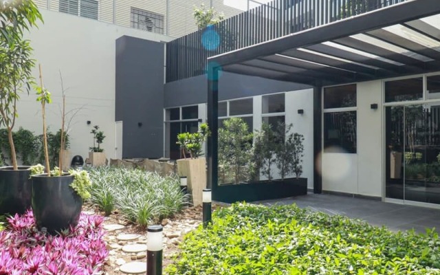 w Modern Loft With Balcony in Barranco