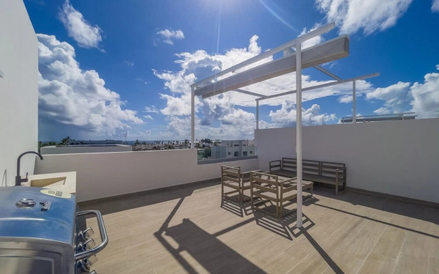 Incredible Beach Penthouse With Bbq and Rooftop